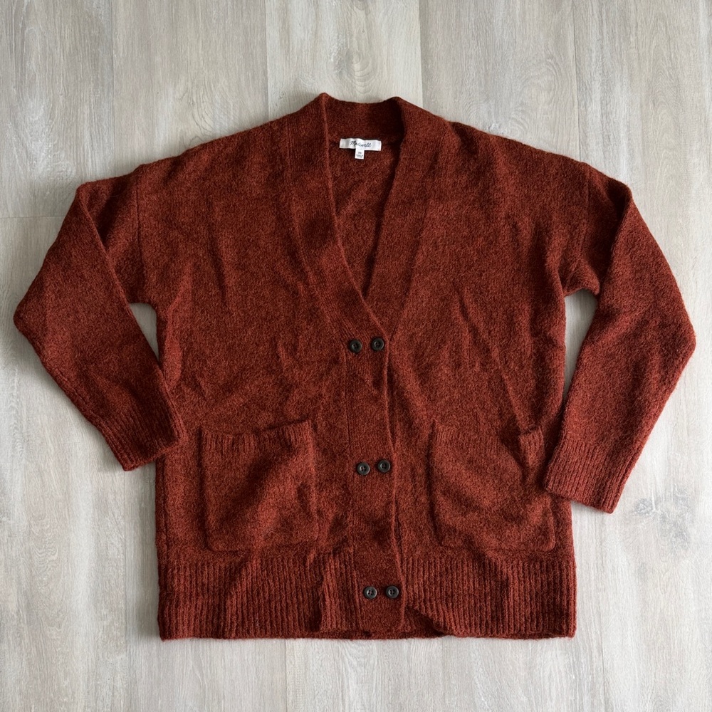 Madewell Allston Double-Button Cardigan Sweater in Heather Cranberry, Size XS
